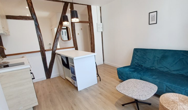 Vue pièce principale studio meublé à louer sur tours centre | LOCATION 37