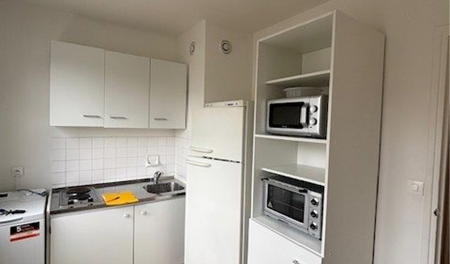 Vue cuisine appartement type 1 à louer sur Tours | LOCATION 37