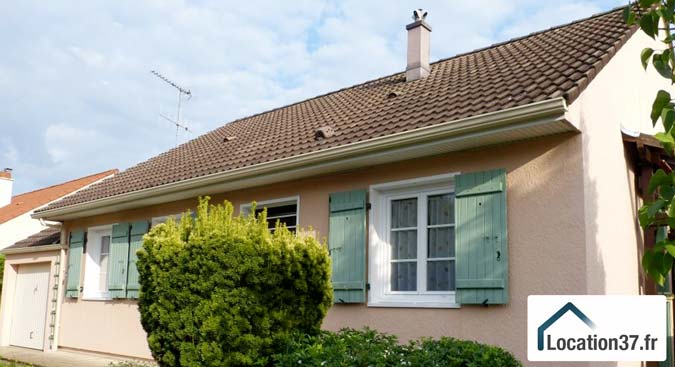 En cette rentree maison a louer 3 chambres jardin proximite la petite arche.